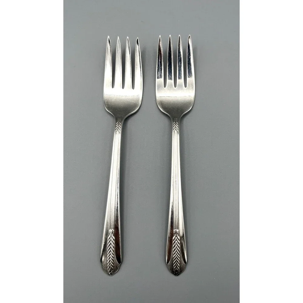 Lot of 2 Salad Forks Wm Rogers Co International Silver Allure 6